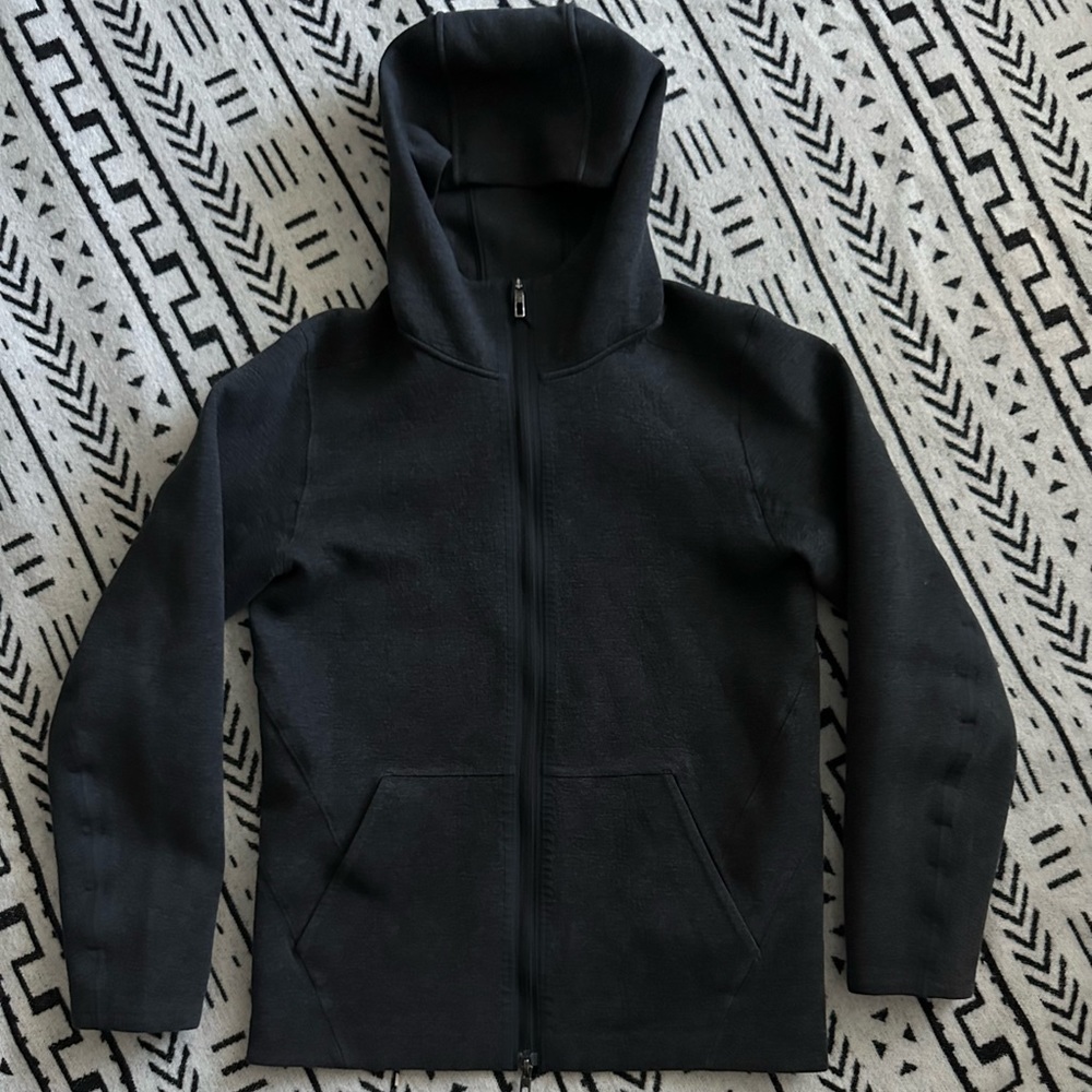 Lululemon Reflective Waterproof Zip up